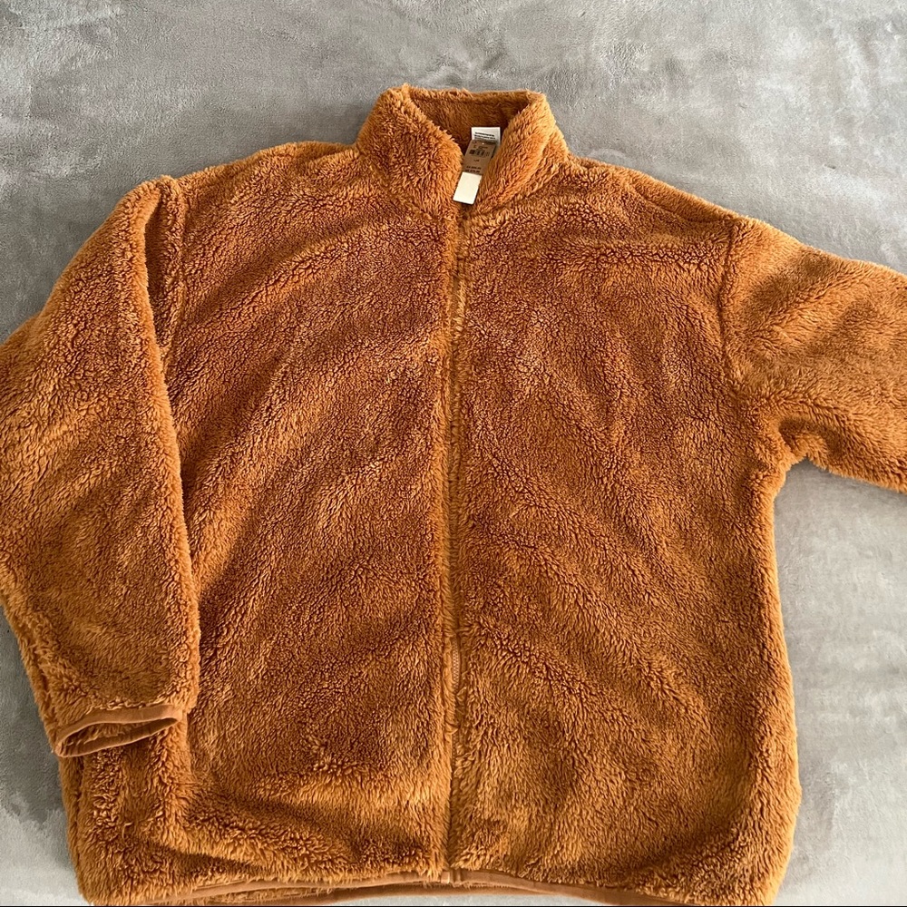 Fleece jacket - Picture 9 of 11